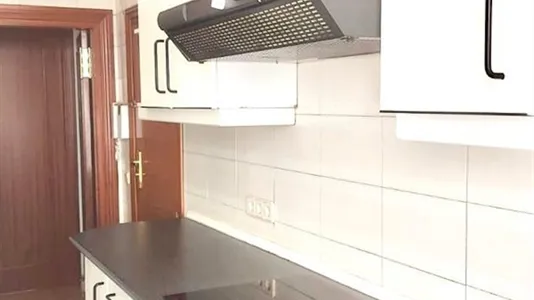 Rooms in Madrid Chamartín - photo 9