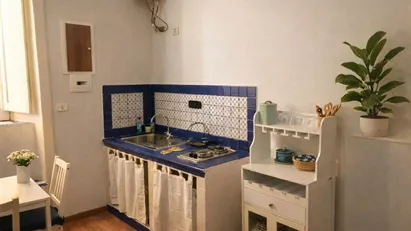 House for rent in Napoli Municipalità 2, Naples
