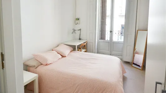 Rooms in Madrid Centro - photo 6
