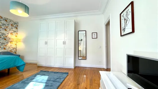 Rooms in Bilbao - photo 7