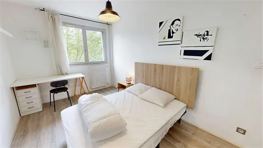 Rooms in Grenoble - photo 2