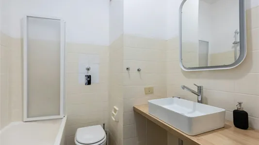 Rooms in Milano Zona 2 - Stazione Centrale, Gorla, Turro, Greco, Crescenzago - photo 10