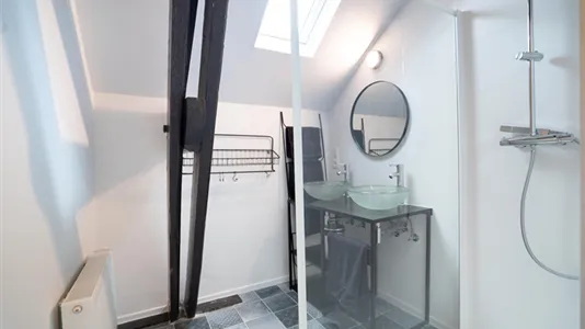 Rooms in La Louvière - photo 5