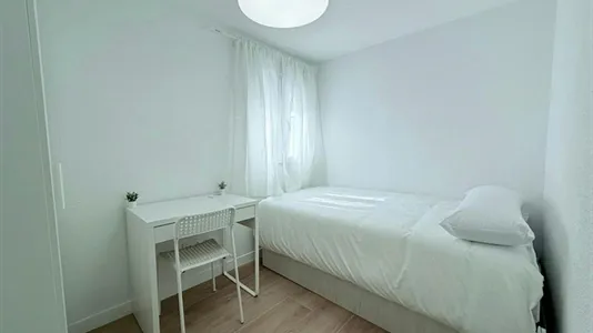 Rooms in Los Berrocales - photo 1