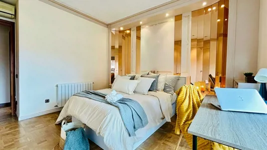 Rooms in Barcelona Sarrià-St. Gervasi - photo 2