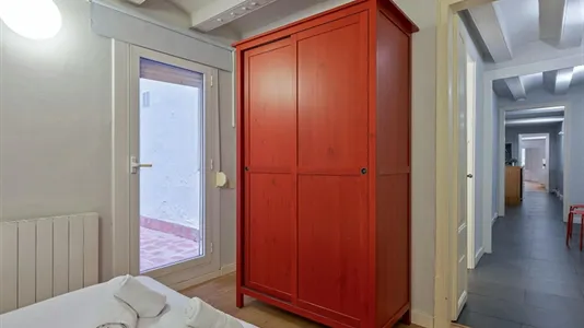 Apartments in Barcelona Ciutat Vella - photo 9