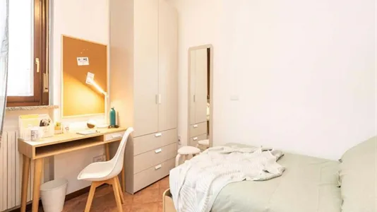 Rooms in Milano Zona 5 - Vigentino, Chiaravalle, Gratosoglio - photo 5