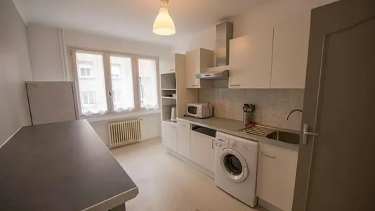 Rooms in Saint-Étienne - photo 5