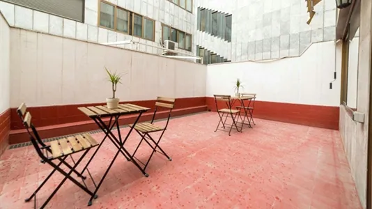 Rooms in Valencia Ciutat Vella - photo 10