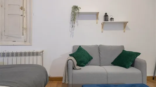 Rooms in Madrid Chamartín - photo 6