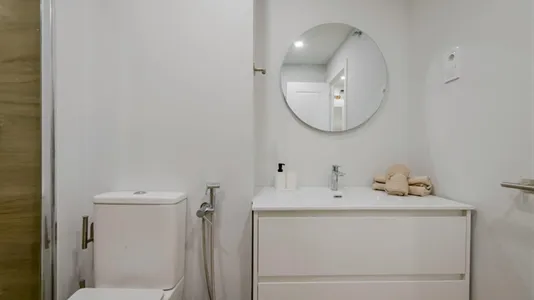 Rooms in Madrid Salamanca - photo 8