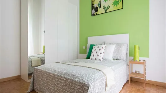 Rooms in Milano Zona 8 - Fiera, Gallaratese, Quarto Oggiaro - photo 2