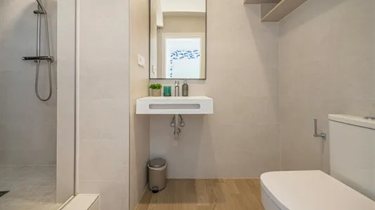 Rooms in Málaga - photo 8