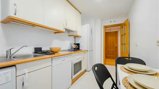 Rooms in Madrid Chamberí - photo 9