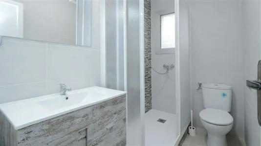 Rooms in Barcelona Eixample - photo 10