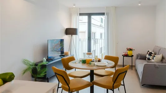 Rooms in Málaga - photo 3