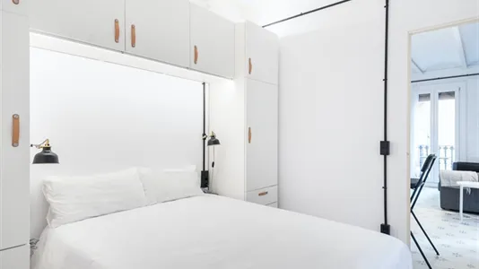 Apartments in Barcelona Ciutat Vella - photo 7