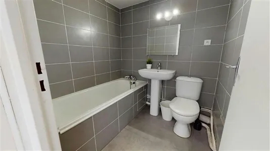 Apartments in Lyon - photo 6