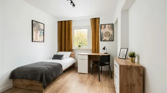 Rooms in Location is not specified - photo 1