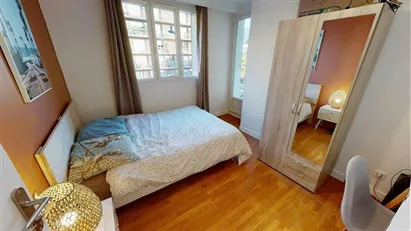 Room for rent in Grenoble, Auvergne-Rhône-Alpes