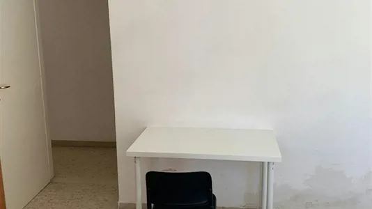 Rooms in Roma Municipio IX – EUR - photo 3