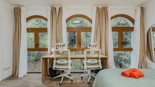 Rooms in Cerdanyola del Vallès - photo 2