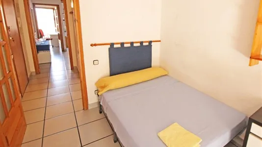 Rooms in Barcelona Ciutat Vella - photo 8