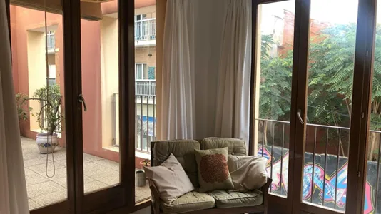 Apartments in Valencia Ciutat Vella - photo 2