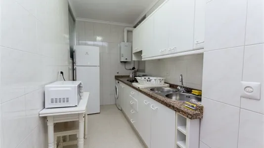 Rooms in Málaga - photo 8