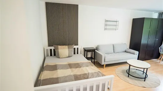 Apartments in Dusseldorf - photo 4