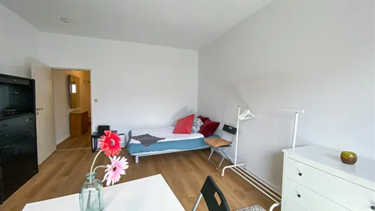 Apartments in Berlin Charlottenburg-Wilmersdorf - photo 5