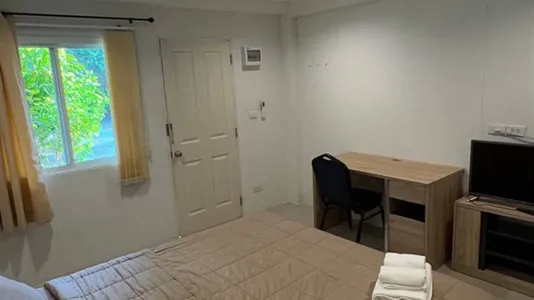 Rooms in Vilanova i la Geltrú - photo 3