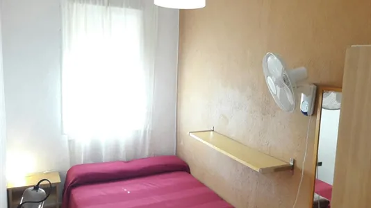 Rooms in Barcelona Gràcia - photo 2