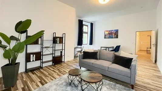 Apartments in Berlin Charlottenburg-Wilmersdorf - photo 2
