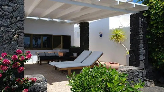 Houses in Teguise - photo 5