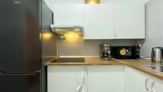 Rooms in Barcelona Ciutat Vella - photo 4