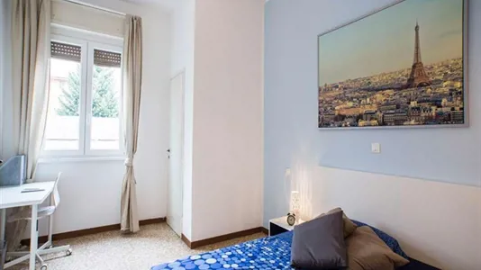 Rooms in Milano Zona 8 - Fiera, Gallaratese, Quarto Oggiaro - photo 1