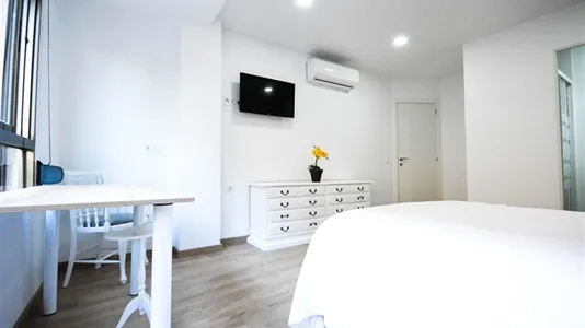 Apartments in Valencia Extramurs - photo 6