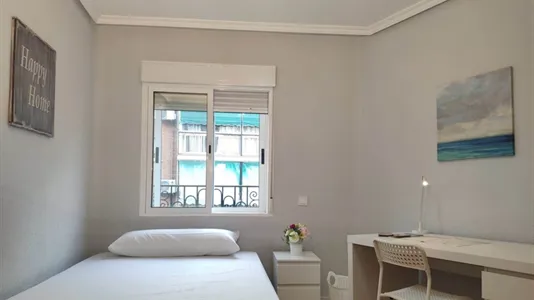 Rooms in Madrid Puente de Vallecas - photo 7