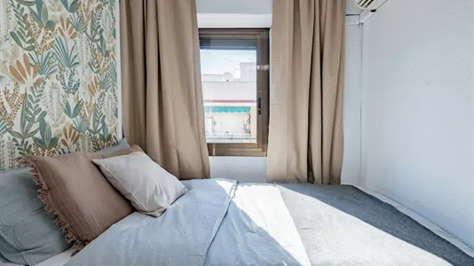 Rooms in Benimamet - photo 1