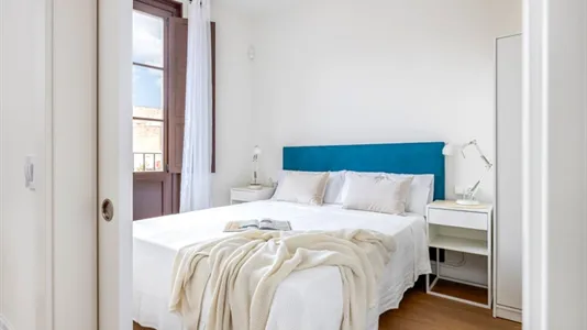 Apartments in Barcelona Ciutat Vella - photo 9