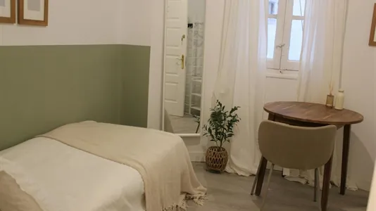 Rooms in Madrid Retiro - photo 7