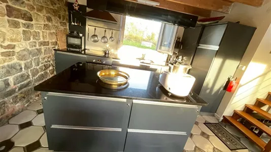 Houses in Châteaulin - photo 6