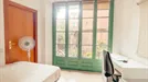 Room for rent, Barcelona Ciutat Vella, Barcelona, &lt;span class=&quot;blurred street&quot; onclick=&quot;ProcessAdRequest(8410636)&quot;&gt;&lt;span class=&quot;hint&quot;&gt;See streetname&lt;/span&gt;[xxxxxxxxxxxxx]&lt;/span&gt;