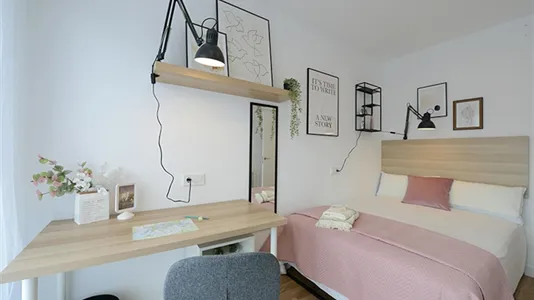 Rooms in Bilbao - photo 5