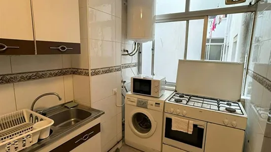 Rooms in Málaga - photo 4