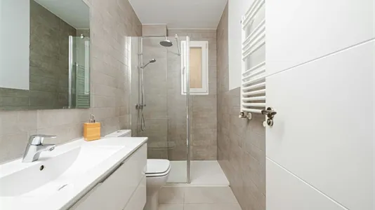 Rooms in Madrid Centro - photo 9