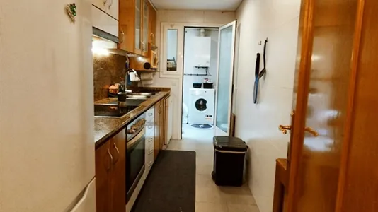 Rooms in Barcelona Eixample - photo 8