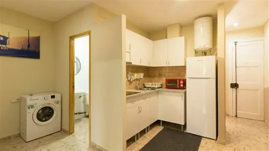 Rooms in Barcelona Sant Martí - photo 5