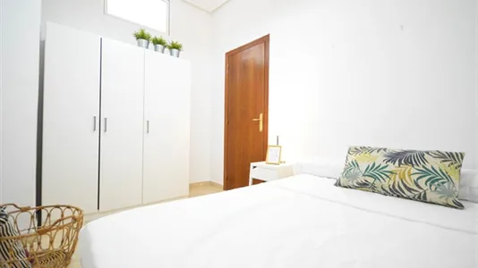 Apartments in Valencia L'Eixample - photo 5